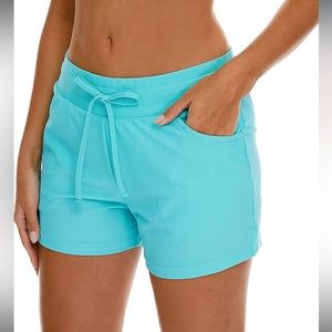 NWT! 🐬 Hodo Sports Aqua Lined Shorts, size M 🐬